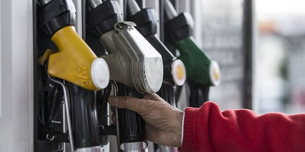 Araç sahiplerine kötü haber! Akaryakıt fiyatları resmen değişti