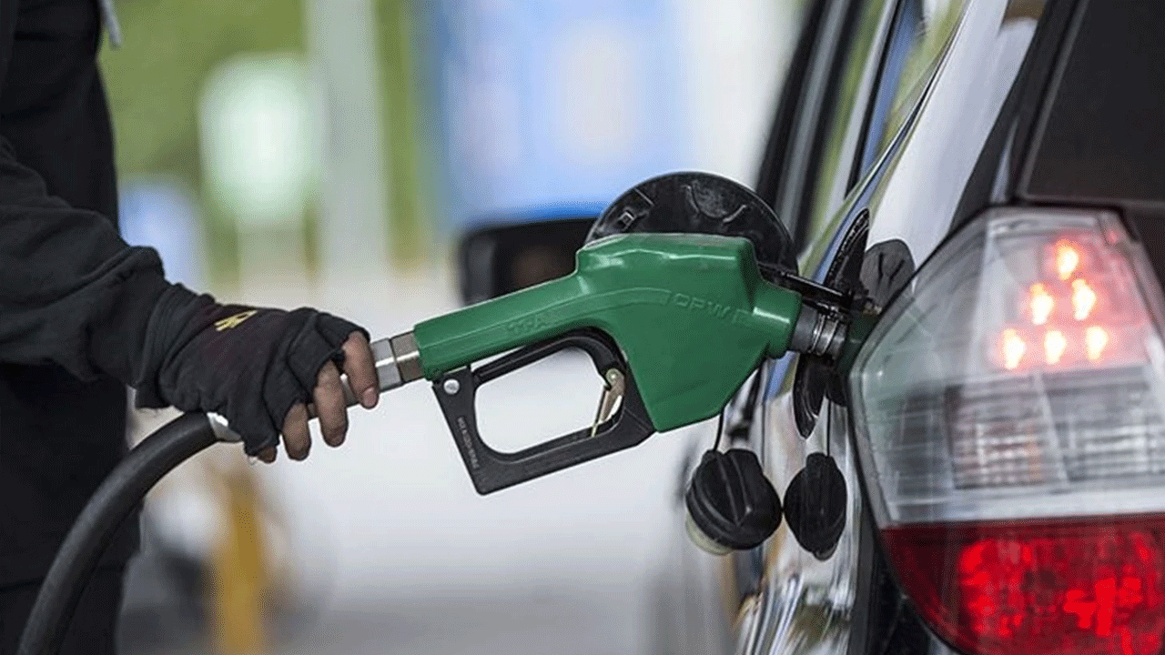 Araç sahiplerine müjde! Motorine indirim geldi, işte yeni rakam