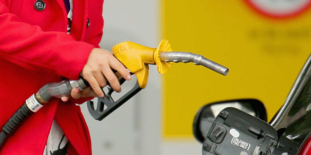 Araç sahiplerinin merak ettiği soru maalesef cevabını buldu! Motorin fiyatlarıyla ilgili kötü haber verildi
