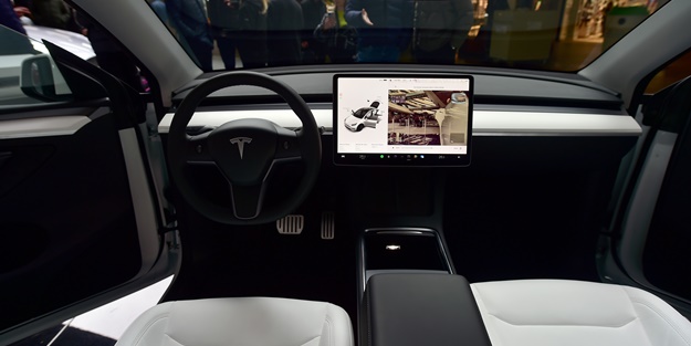 Araç tutkunları akın ediyor! Tesla'ya bir de böyle bakın