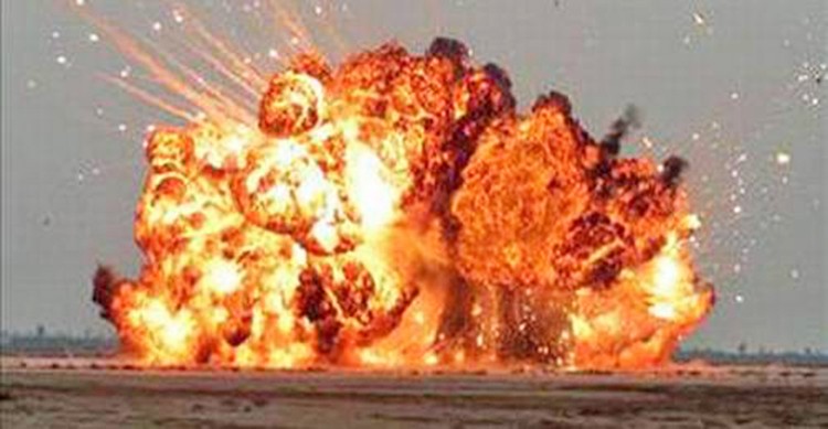 Araca yerleştirilen bomba infilak etti: Sınırımızda bombalı terör saldırısı