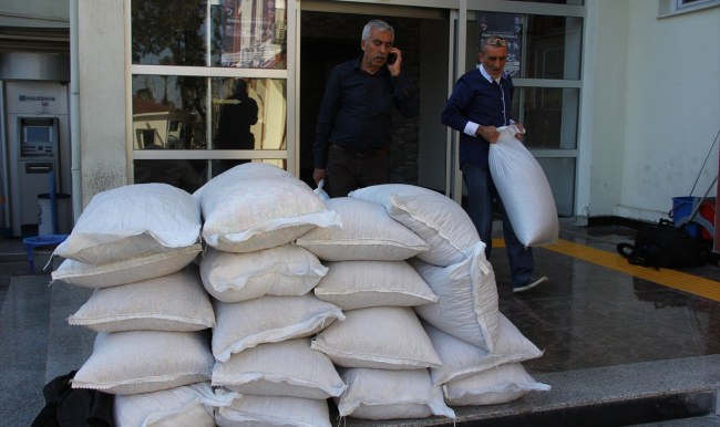 Aracın jantından hırsızlık zanlılarını yakaladılar