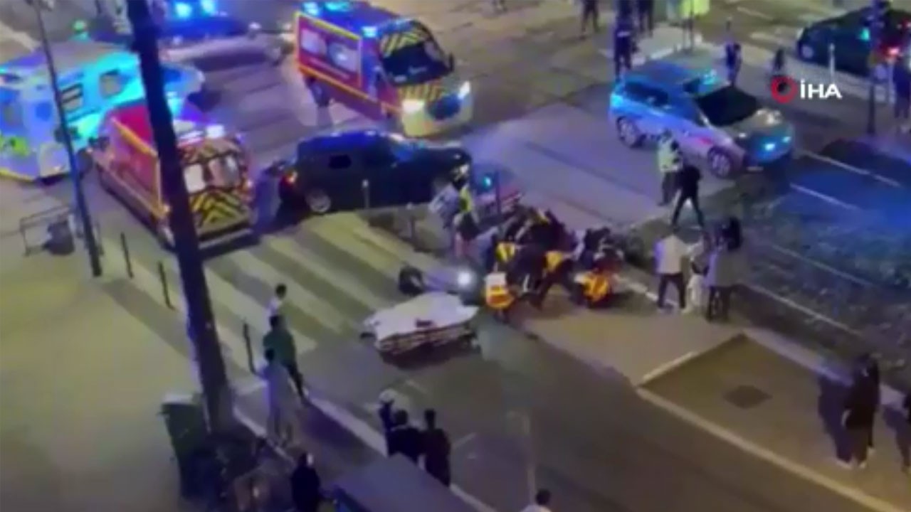 Aracını kalabalığın üzerine sürdü! Fransa'da kupa sevinci kanlı bitti