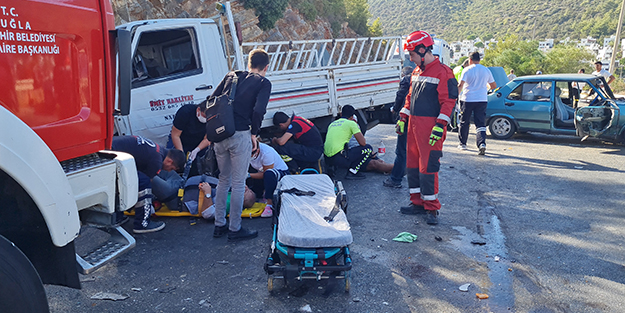 Araçlar birbirine girdi, ortalık savaş alanına döndü!