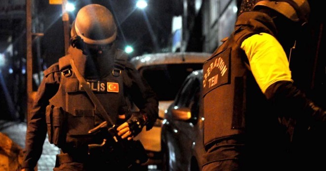 Araçlara EYP yerleştiren 5 PKK'lı yakalandı