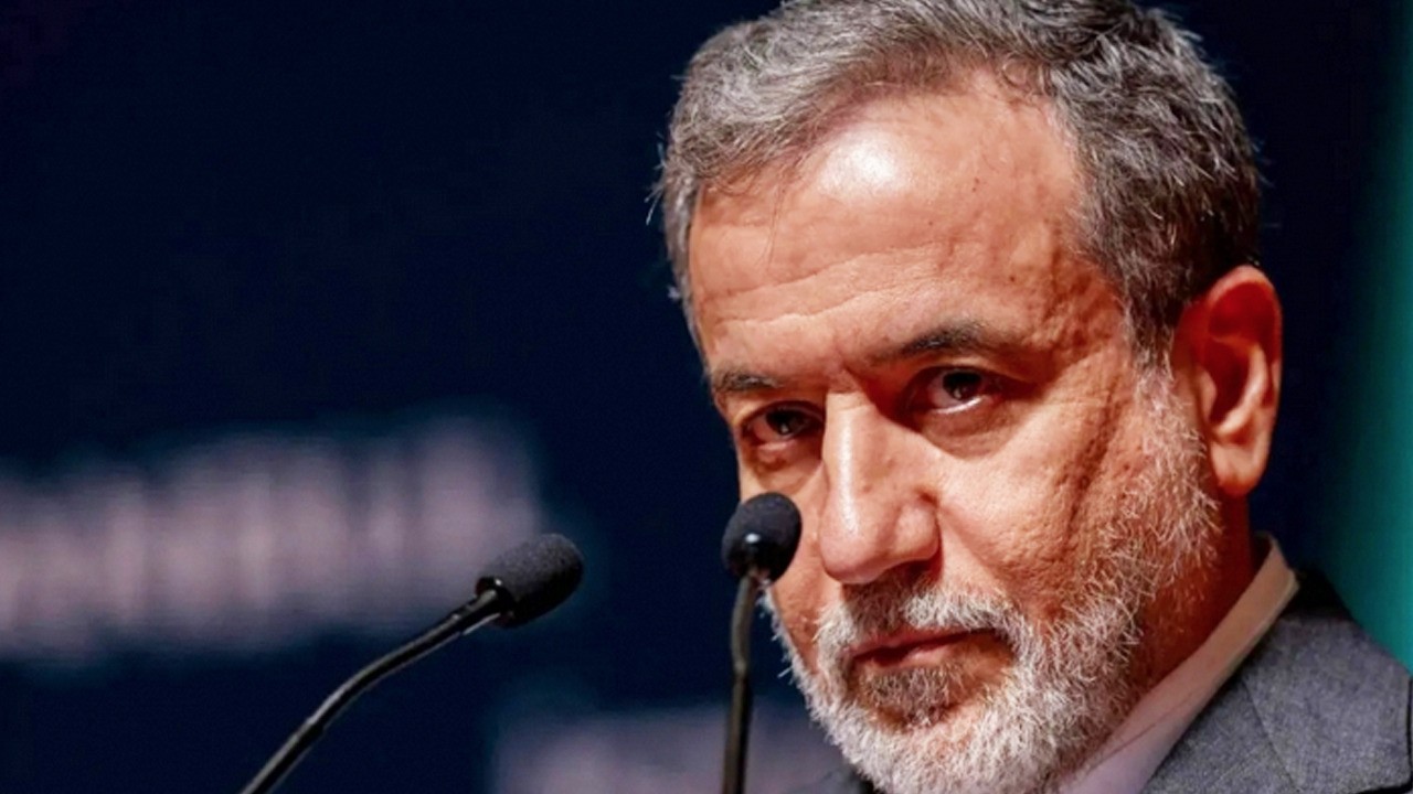 Arakçi, İran'ın Rusya işbirliği iddiasıyla ilgili Putin ile görüşmesinin ayrıntılarını anlattı