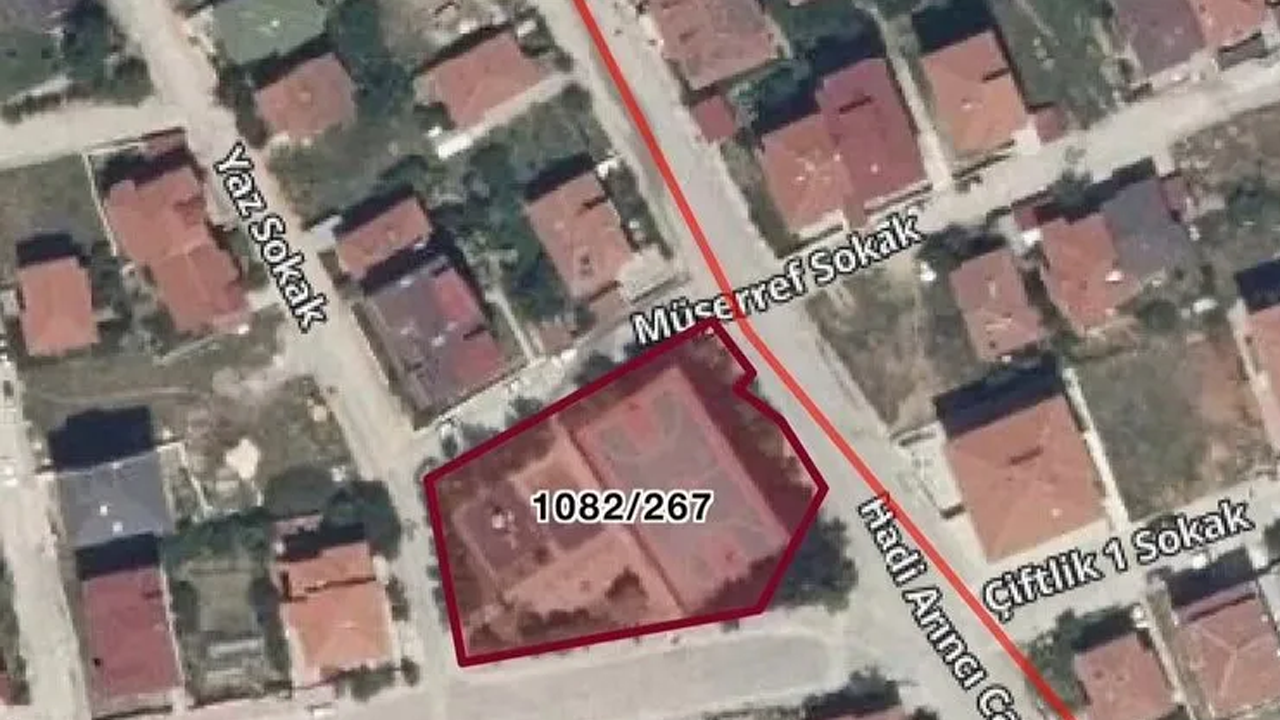 Aralarında çocuk parkı bile var! CHP'li beledıye parsel parsel satıyor!