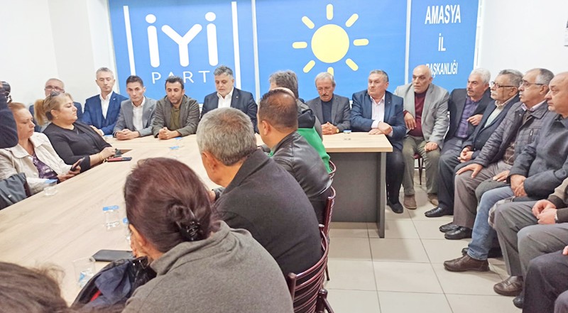 Aralarında kurucu üyeler ve yöneticiler de var: İyi Parti'den art arda istifalar geliyor