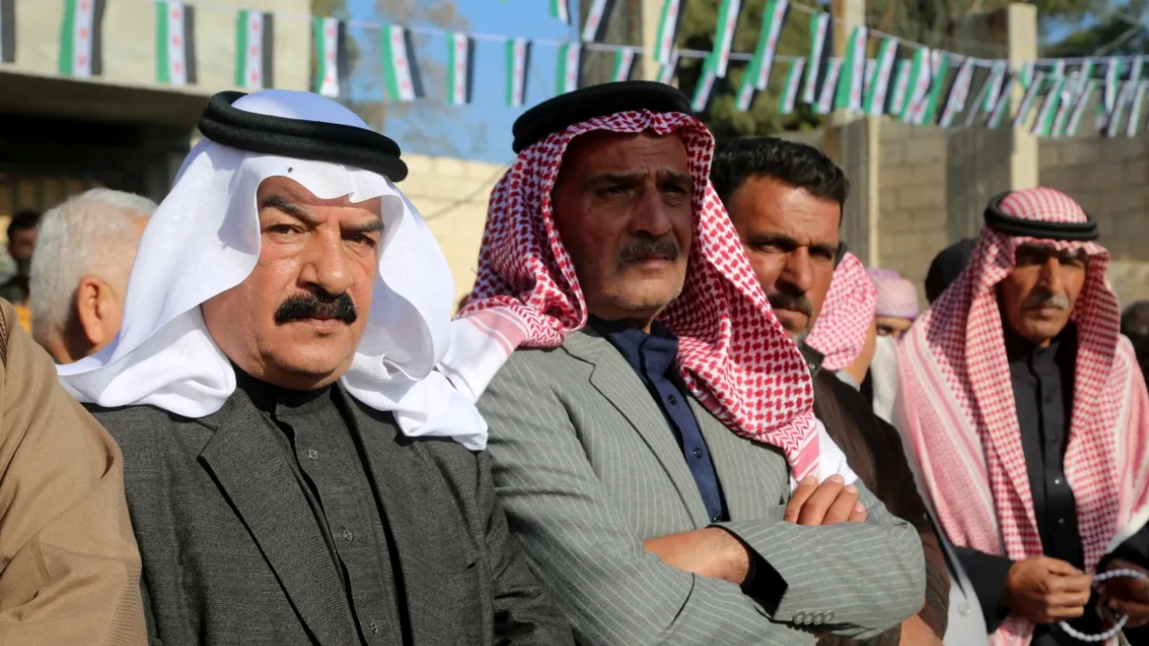 Arap aşiretler ayağa kalktı! Suriye’deki yeni yönetime acil çağrı