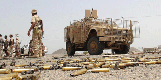 Arap koalisyon güçleri, askeri mevzileri bombaladı