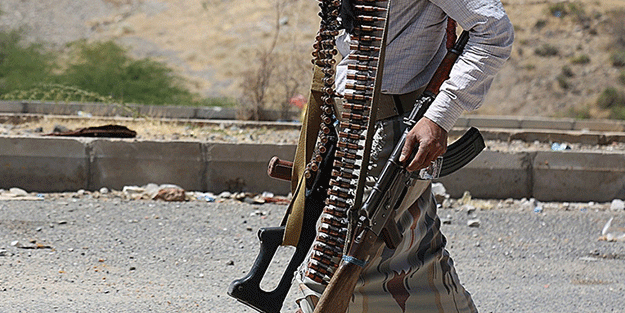 Arap koalisyonu bölgedeki krizi duyurdu! Bomba yüklü 3 İHA ile 2 tekne imha edildi