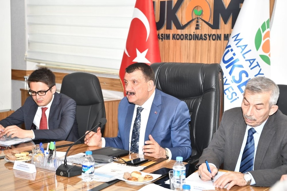 Arapgir ve Akçadağ’ın yatırımları masaya yatırıldı 