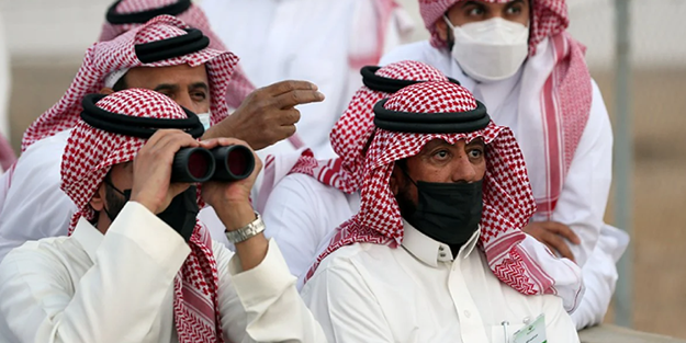 Araplar Türkiye'ye doğru yola çıktı! Onu alıp dönecekler