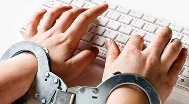 Araştırmalara göre 10 gençten 6’sı internet kurbanı