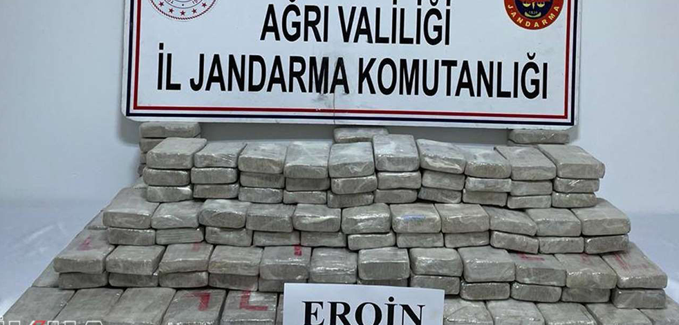 Araziye atılmış 109 kilo eroin ele geçirildi