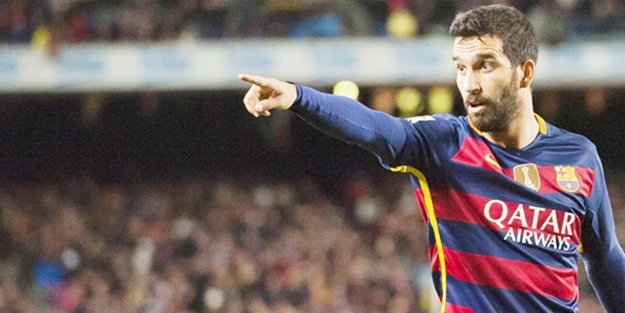 Arda Turan takipçisini böyle tehdit etti!