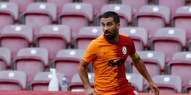 Arda Turan koronavirüse yakalandı