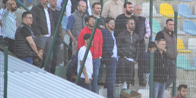 Arda Turan maçı tribünden izledi! Sonuca üzüldü