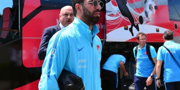 Arda Turan Milli Takım'a geri döndü!