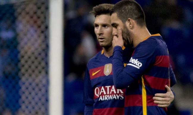 Arda Turan partiye gitti, ortalık karıştı!