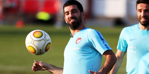 Arda Turan'a kınama!
