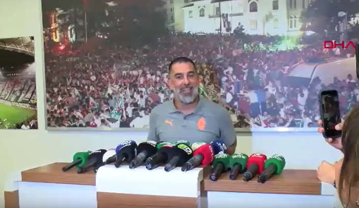 Arda Turan'dan Bursa'da tarihi açıklamalar! "Şampiyonlar Ligi'nde bile böylesi az görülür!"
