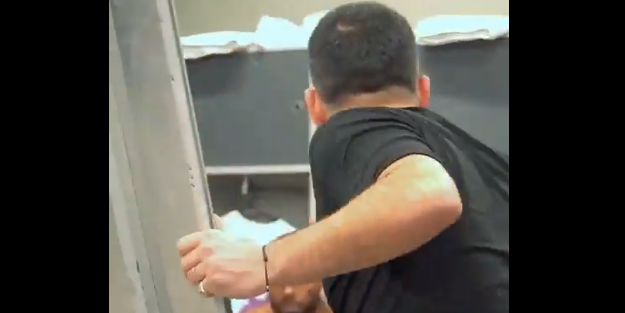 Arda Turan’ın motivasyon konuşması olay oldu! Futbolcusu Luccas Claro’ya bağırdığı anlar böyle görüntülendi