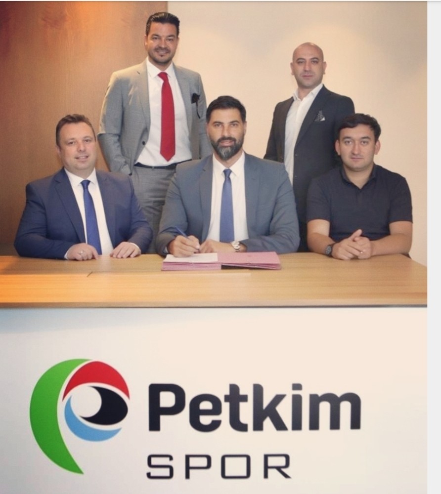 Arda Vekiloğlu, Petkim Spor’da imzayı attı 