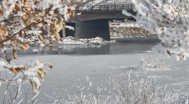 Ardahan buz tuttu