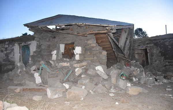 Ardahan yine mi deprem oldu? Ardahan yıkılan ev oldu mu ölen yaralanan var mı?