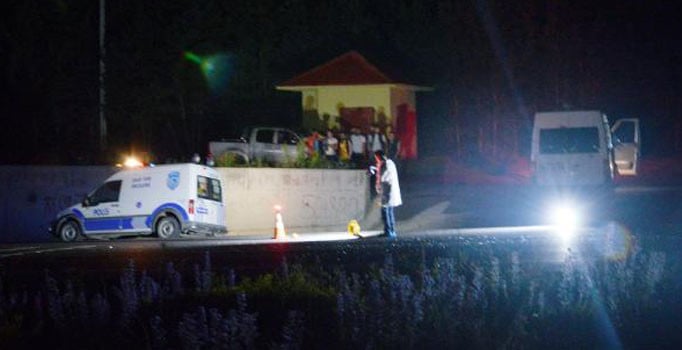 Ardahan'da 2 kardeşin öldüğü kazada, sürücü kaçtı