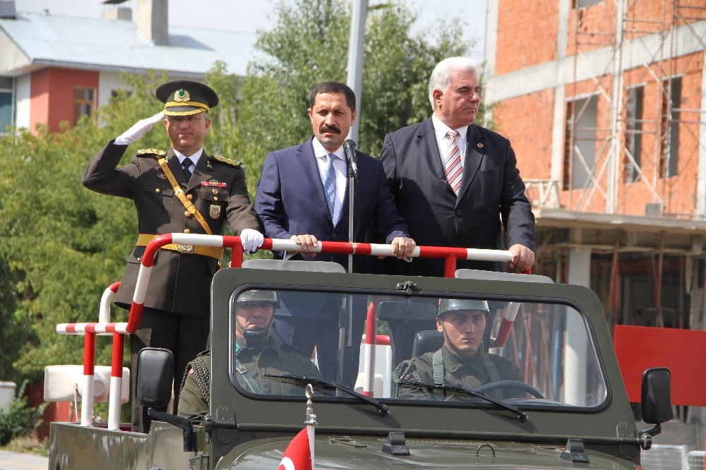 Ardahan’da 30 Ağustos Zafer Bayramı törenle kutlandı 