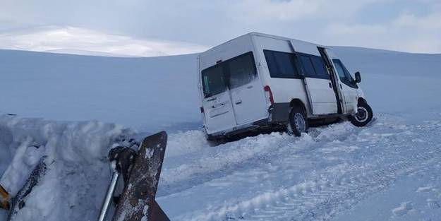 Ardahan'da 9 köyle ulaşım yeniden sağlandı