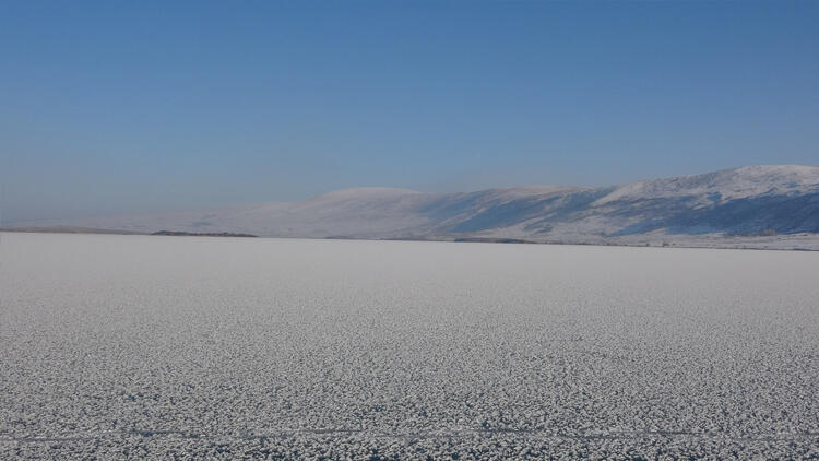  Ardahan’da Aktaş Gölü dondu