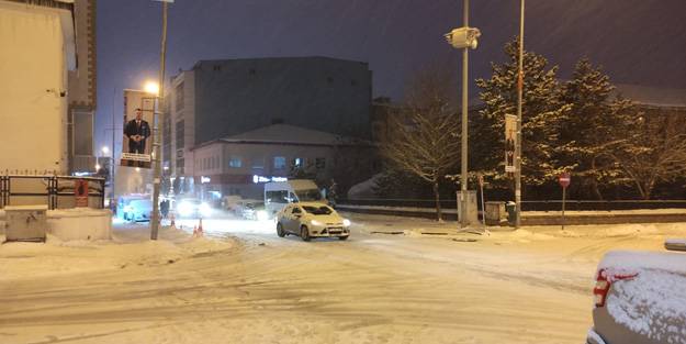 Ardahan'da eğitime kar engeli