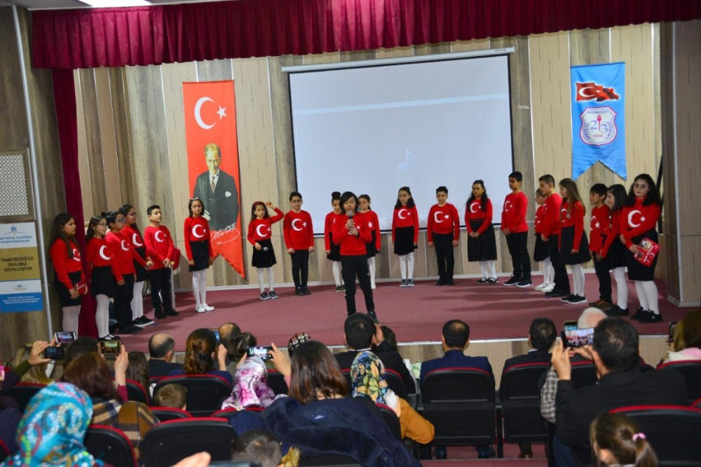 Ardahan’da İstiklal Marşının kabulünün 99’ncu yıl dönümü etkinliği 