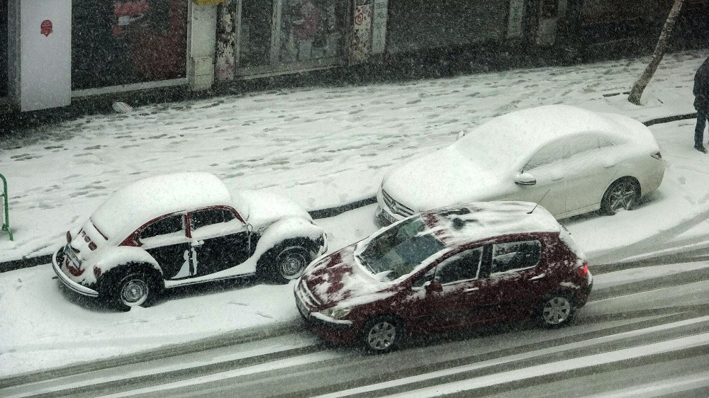 Ardahan’da ’Mart kapıdan baktırır’ atasözü gerçek oldu 