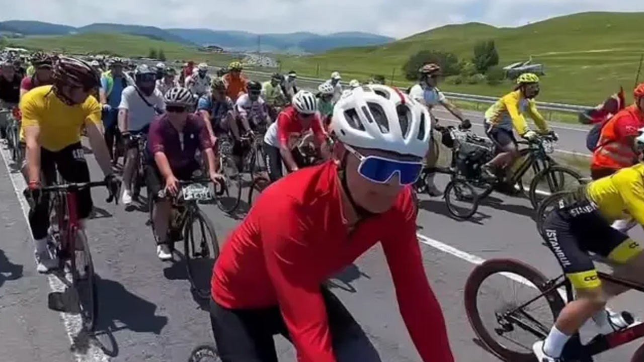 Ardahan'daki görev değişikliği ile ilgili iddia! ‘Tayt’ değil ‘taht’ kavgası