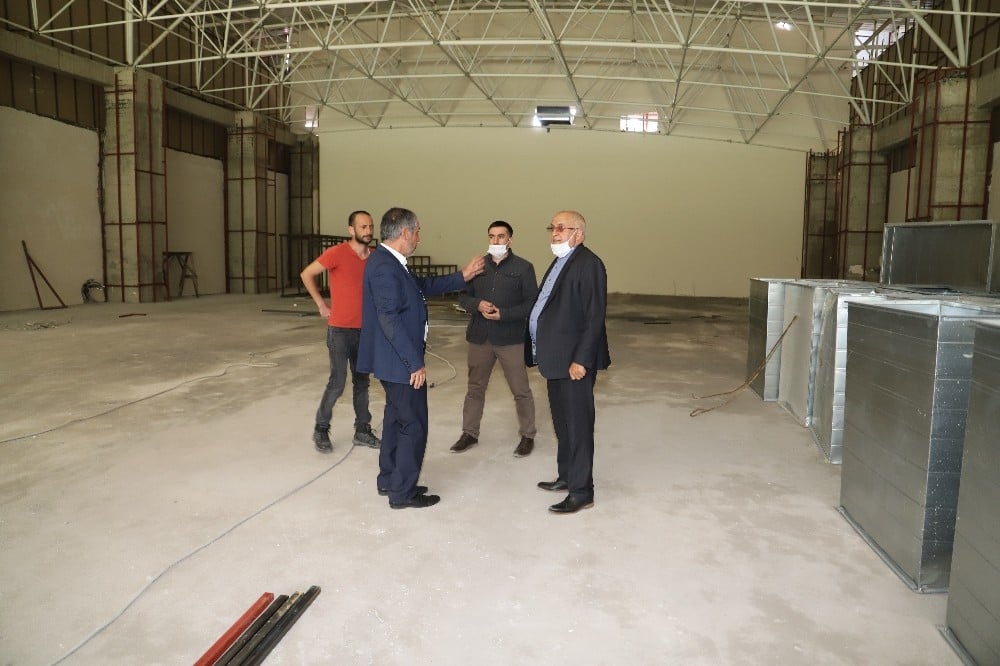 Ardahanlı İş Adamı Samancı’dan Ardahan Üniversitesine ziyaret 