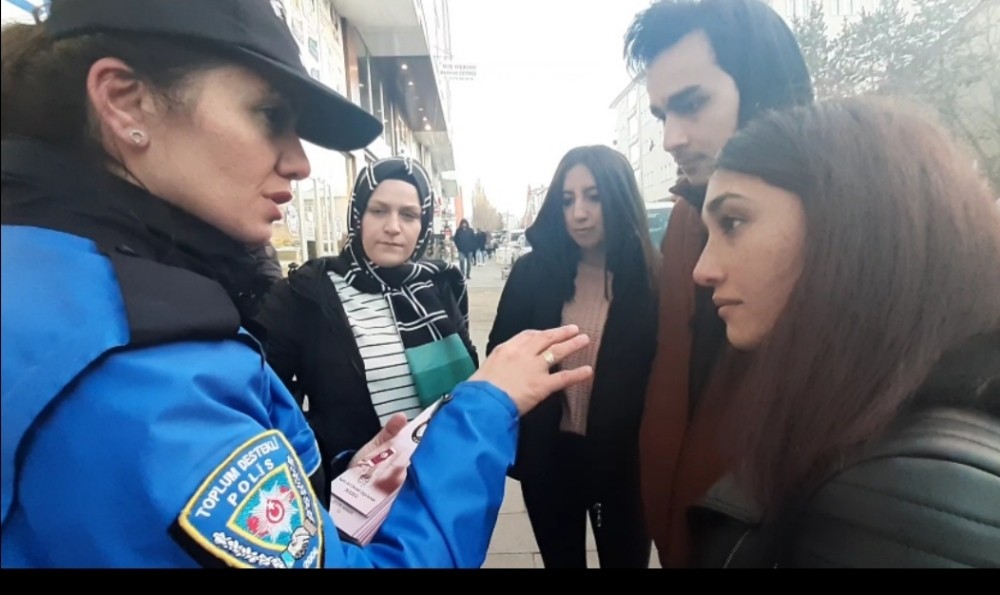 Ardahanlı kadınlar KADES hakkında bilgilendirildi 