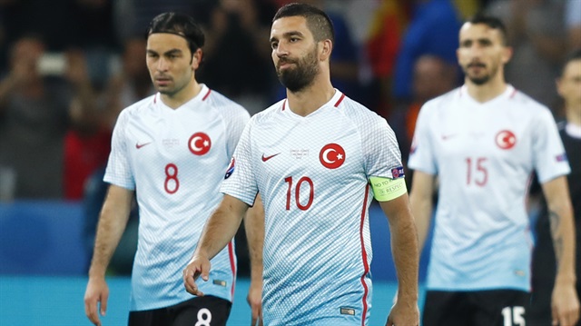 Arda'nın evine yumurtalı saldırı