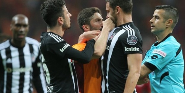 Arena'da ortalık karıştı