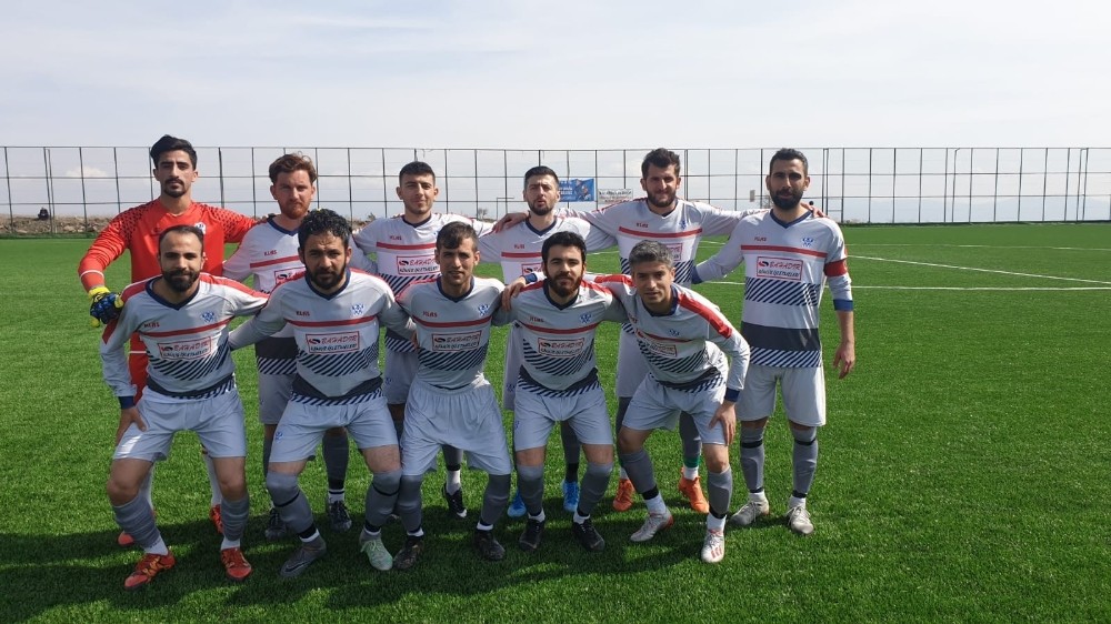 Arguvan Belediyespor ligi yenilgisiz tamamladı 