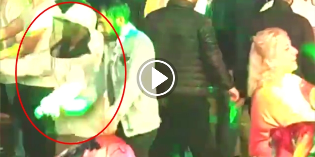 Arı kıyafetiyle horon tepen vatandaş