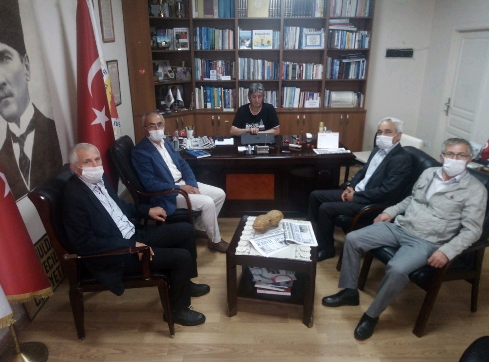 Arı Yetiştiricileri Birliği Başkanları’ndan ’sahte bal’ uyarısı 