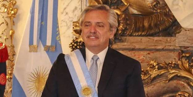 Arjantin Devlet Başkanı şiir okudu! Brezilya karıştı