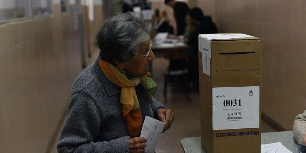 Arjantin'de ara seçim