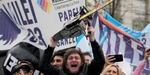 Arjantin'de 'Deli' Başkan oldu! İşte çılgının yaptıkları