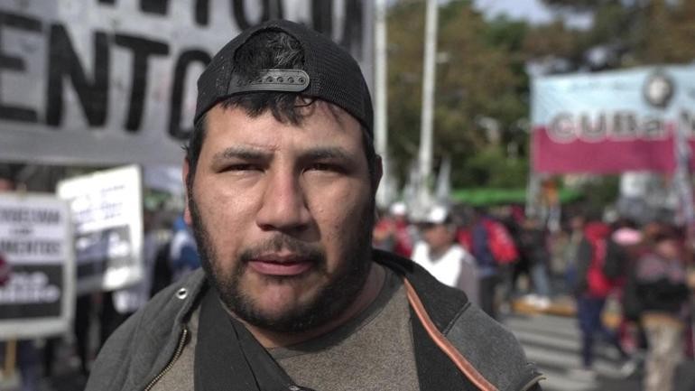  Arjantin'de hükümete tepki! Halk yeniden sokakta! ''Açlıktan ölüyoruz''