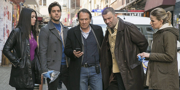 Arka Sokaklar dizisi dini değerleri ayaklar altına aldı! RTÜK affetmedi